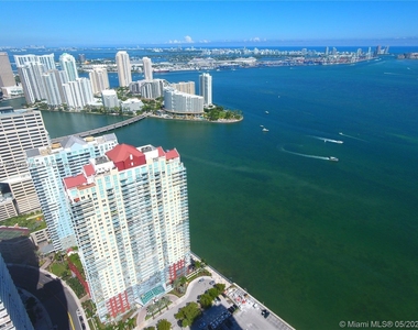 1155 Brickell Bay Dr - Photo Thumbnail 4