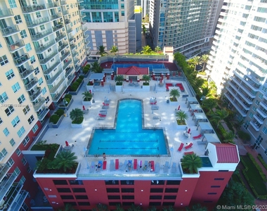 1155 Brickell Bay Dr - Photo Thumbnail 9