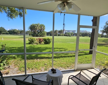 2800 N Palm Aire Drive - Photo Thumbnail 5