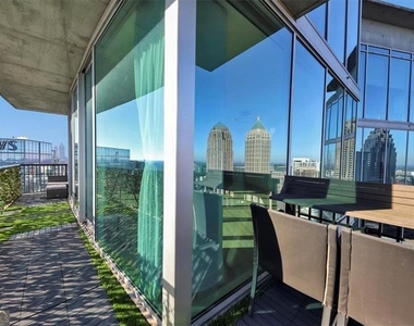 1080 Peachtree - Photo Thumbnail 7