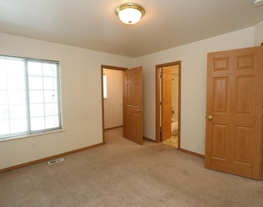 7045 Gold Kings Avenue - Photo Thumbnail 16