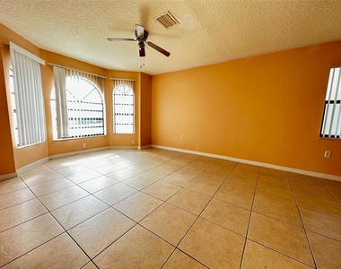 2760 Montego Bay Boulevard - Photo Thumbnail 11