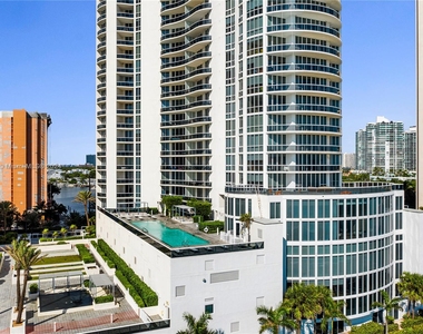 16001 Collins Ave - Photo Thumbnail 38