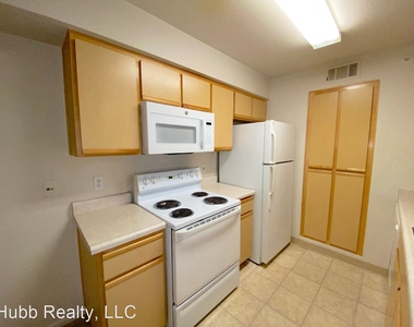 6850 Sharlands Avenue M2080 - Photo Thumbnail 11