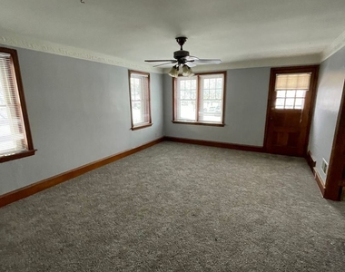 5333 W Keefe Ave - Photo Thumbnail 4