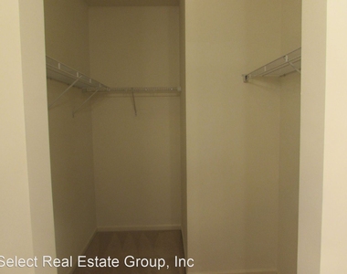 108 Davenport Drive Unit D - Photo Thumbnail 13