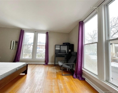 440 Prospect Street - Photo Thumbnail 2