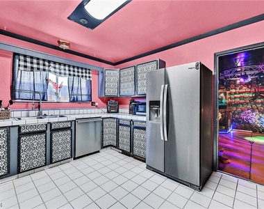 501 Sam Jonas Drive - Photo Thumbnail 11