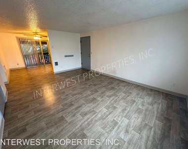 Mapletree Apts 1001 Ne 25th Ave - Photo Thumbnail 2