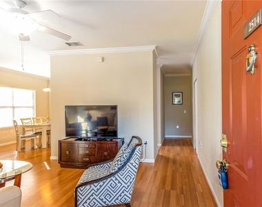 2209 Portofino Place - Photo Thumbnail 3