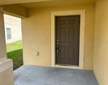 7734 Maroon Peak Drive - Photo Thumbnail 2