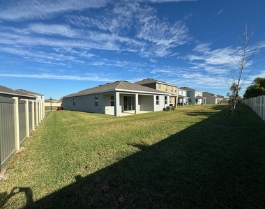 174 Mangrove Manor Drive - Photo Thumbnail 38