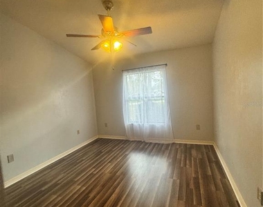 3710 Nw 63rd Place - Photo Thumbnail 13