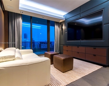 200 Biscayne Boulevard Way - Photo Thumbnail 9