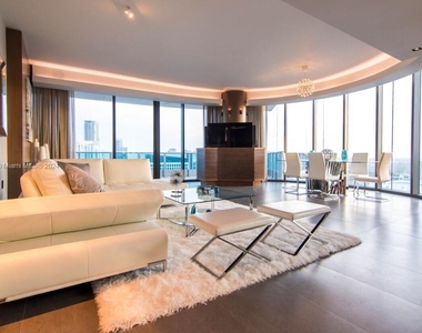 200 Biscayne Boulevard Way - Photo Thumbnail 19