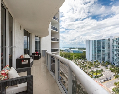 15811 Collins Ave - Photo Thumbnail 20