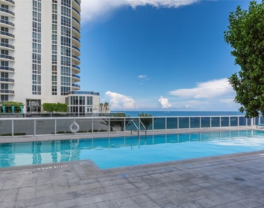 15811 Collins Ave - Photo Thumbnail 26