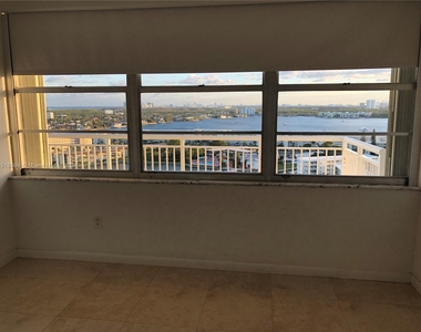 18081 Biscayne Blvd - Photo Thumbnail 14