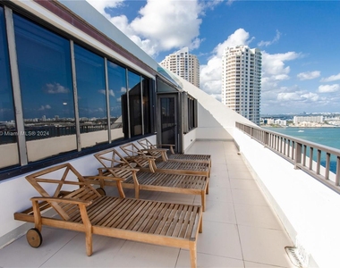 520 Brickell Key Dr - Photo Thumbnail 12