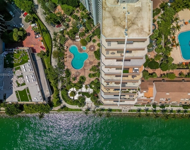 520 Brickell Key Dr - Photo Thumbnail 53