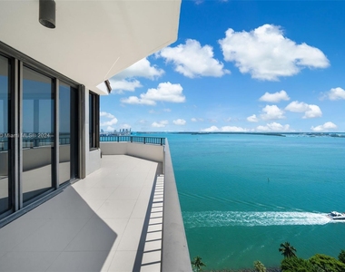 520 Brickell Key Dr - Photo Thumbnail 42