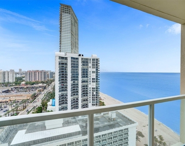 16699 Collins Ave - Photo Thumbnail 27