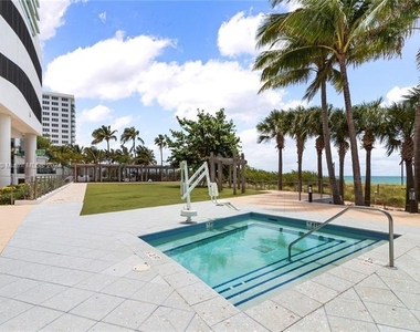 6801 Collins Ave - Photo Thumbnail 22