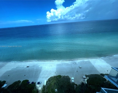 17001 Collins Ave - Photo Thumbnail 1