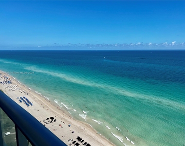 17001 Collins Ave - Photo Thumbnail 11