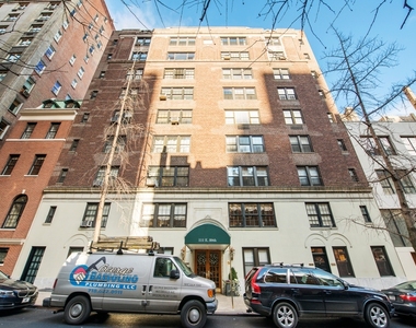 East 80th Street - Photo Thumbnail 1