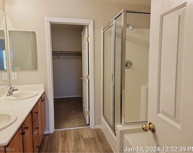 6405 Alderlyn Avenue - Photo Thumbnail 15