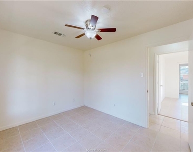 908 Val Verde Drive - Photo Thumbnail 40