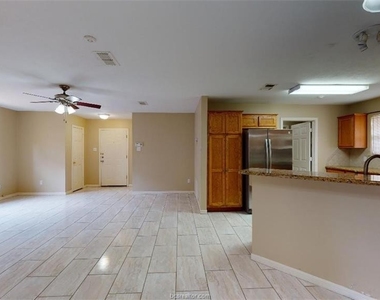 822 Azalea Court - Photo Thumbnail 15