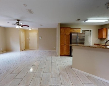 822 Azalea Court - Photo Thumbnail 14