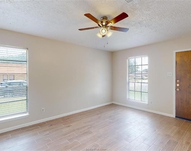 815 Llano Place - Photo Thumbnail 20