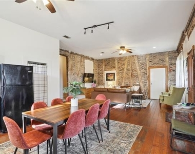 538 Jackson Avenue - Photo Thumbnail 9