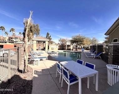 18250 N Cave Creek Road - Photo Thumbnail 9