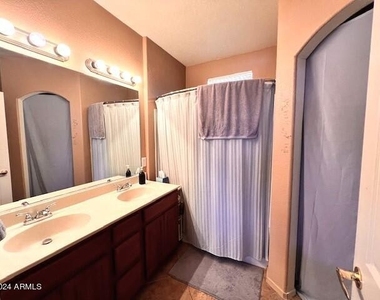 18250 N Cave Creek Road - Photo Thumbnail 5