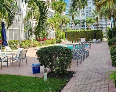 10150 Collins Ave - Photo Thumbnail 24