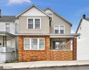 229 E Fell Street - Photo Thumbnail 0