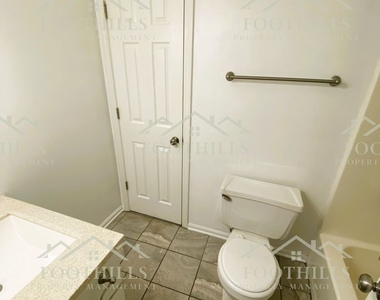 402 Mayfield Dr - Photo Thumbnail 11