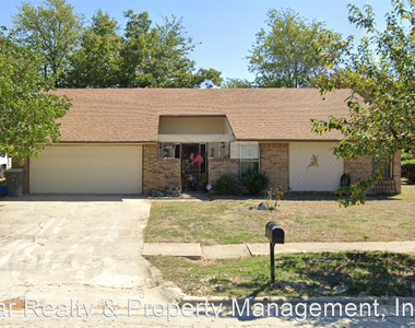 2104 Acron Dr - Photo Thumbnail 0