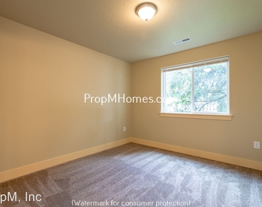 5922 Se 136th Avenue - Photo Thumbnail 23