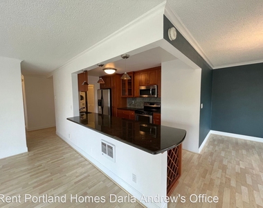 2211 Sw Park Place #404 - Photo Thumbnail 9