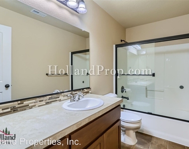 2548 Carson Loop - Photo Thumbnail 14