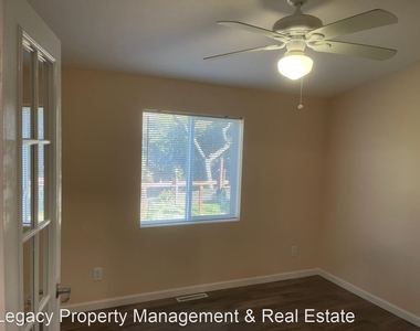 7227 Biela Way - Photo Thumbnail 29