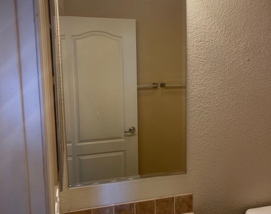 7227 Biela Way - Photo Thumbnail 37