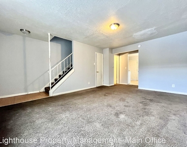 2860 Taft Avenue Sw - Photo Thumbnail 1