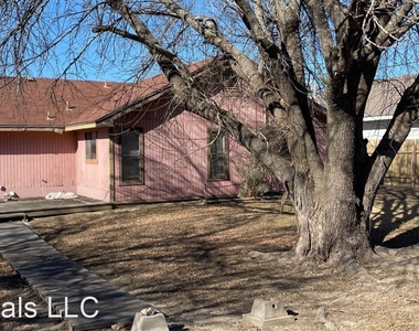 3508 Chisholm Trail - Photo Thumbnail 26