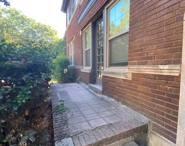 2150 Washington Ave - Photo Thumbnail 1